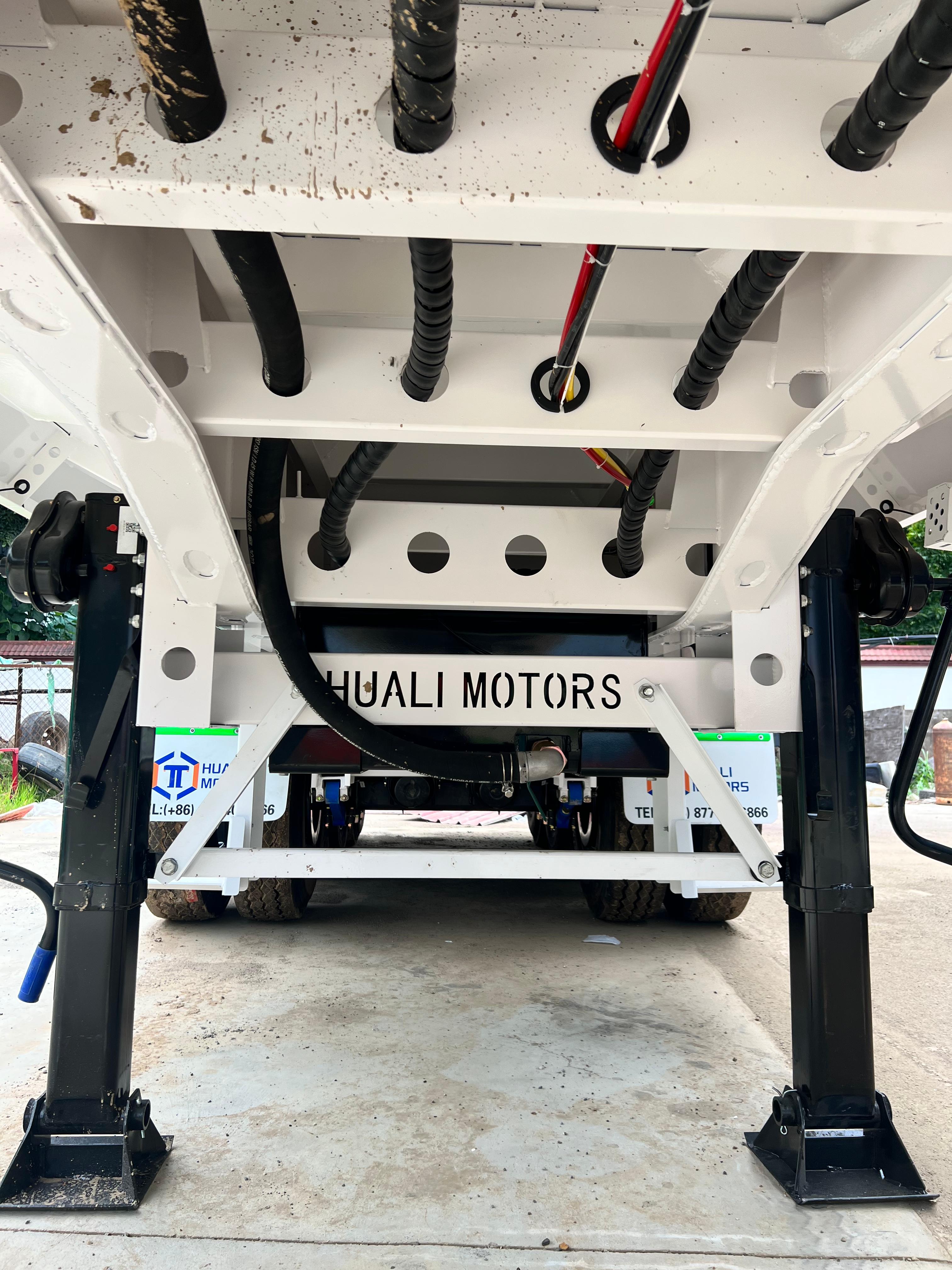 tipping trailer 11.jpg