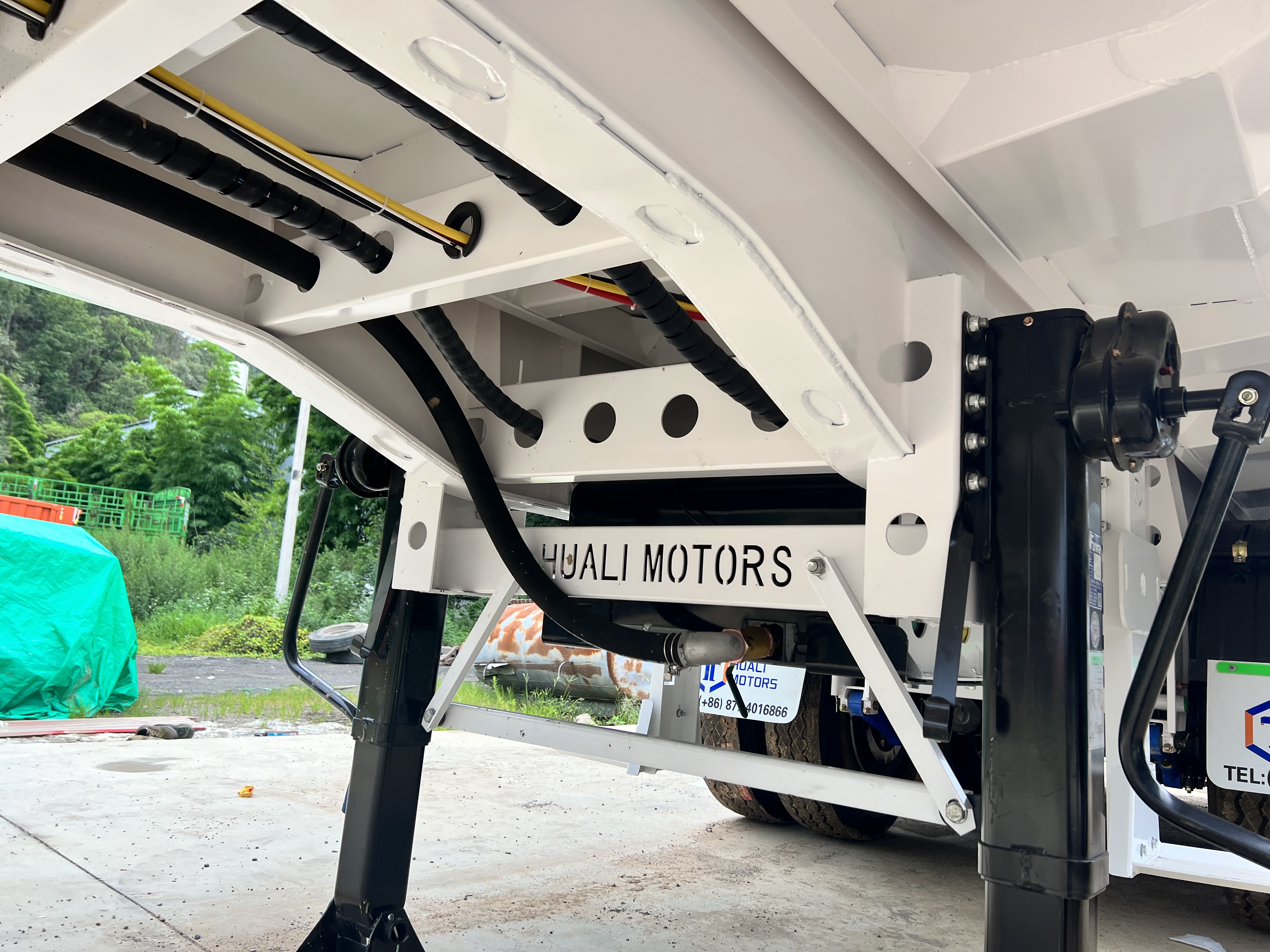 tipping trailer 13.jpg