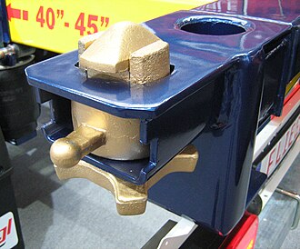 Container_twistlock.jpg