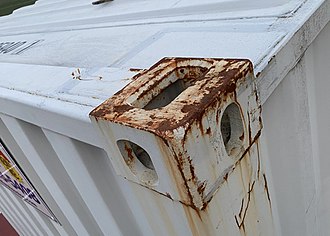 Container_twistlock_connector.agr.jpg
